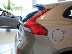 2013款 2.0T 自动 智逸版