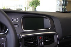 沃尔沃V40 2013款 2.0T 自动 智逸版