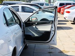 2012款 1.5T 自动 豪华型