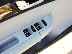 2012款 1.5T 自动 豪华型