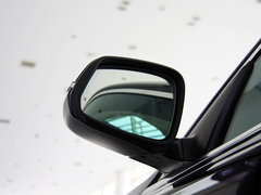 2013款 740Li 3.0T 豪华型