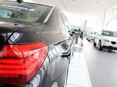 2013款 740Li 3.0T 豪华型