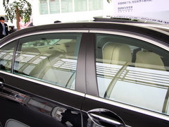2013款 740Li 3.0T 豪华型