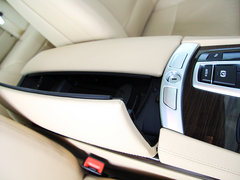 2013款 740Li 3.0T 豪华型