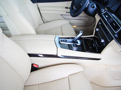 2013款 740Li 3.0T 豪华型