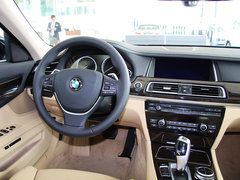 2013款 740Li 3.0T 豪华型