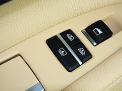 2013款 740Li 3.0T 豪华型