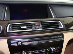 2013款 740Li 3.0T 豪华型