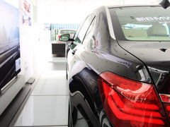2013款 740Li 3.0T 豪华型