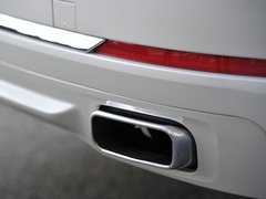 2013款 730Li 3.0L 领先型