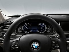 2013款 730Li 3.0L 领先型
