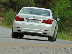 2013款 730Li 3.0L 领先型
