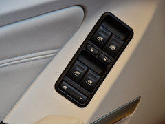 2012 1.8T 手动 汽油 两驱爱国版 5座