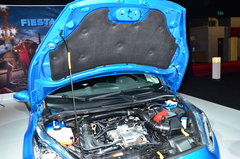 2013款 1.6T 手动 三门两厢版 ST