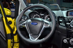 2013款 1.6T 手动 三门两厢版 ST