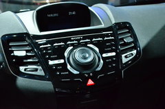 2013款 1.6T 手动 三门两厢版 ST