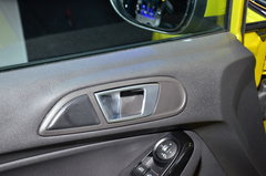 2013款 1.6T 手动 三门两厢版 ST