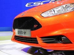 2013款 1.6T 手动 三门两厢版 ST