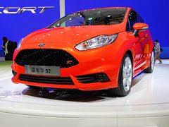 2013款 1.6T 手动 三门两厢版 ST
