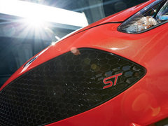 2013款 1.6T 手动 三门两厢版 ST