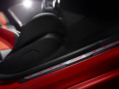 2013款 1.6T 手动 三门两厢版 ST