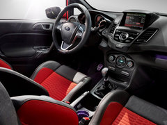 2013款 1.6T 手动 三门两厢版 ST