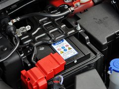2013款 1.6T 手动 三门两厢版 ST