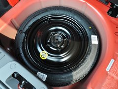 2013款 1.6T 手动 三门两厢版 ST