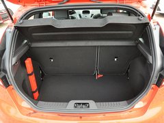 2013款 1.6T 手动 三门两厢版 ST
