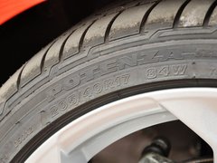 2013款 1.6T 手动 三门两厢版 ST