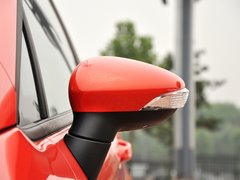2013款 1.6T 手动 三门两厢版 ST