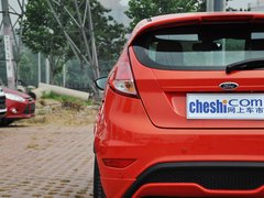 2013款 1.6T 手动 三门两厢版 ST