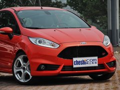 2013款 1.6T 手动 三门两厢版 ST