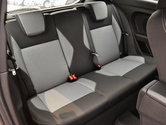 2013款 1.6T 手动 三门两厢版 ST