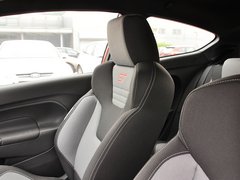 2013款 1.6T 手动 三门两厢版 ST