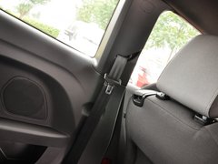 2013款 1.6T 手动 三门两厢版 ST