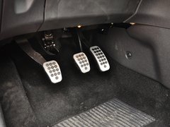 2013款 1.6T 手动 三门两厢版 ST