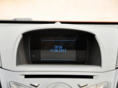 2013款 1.6T 手动 三门两厢版 ST