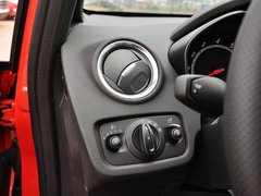 2013款 1.6T 手动 三门两厢版 ST