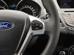 2013款 1.6T 手动 三门两厢版 ST