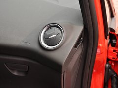 2013款 1.6T 手动 三门两厢版 ST