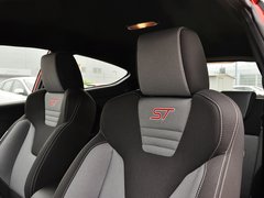 2013款 1.6T 手动 三门两厢版 ST