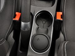 2013款 1.6T 手动 三门两厢版 ST