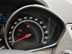 2013款 1.6T 手动 三门两厢版 ST