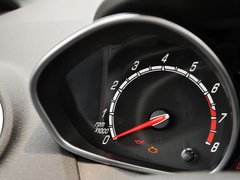 2013款 1.6T 手动 三门两厢版 ST