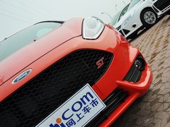 2013款 1.6T 手动 三门两厢版 ST