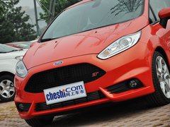 2013款 1.6T 手动 三门两厢版 ST