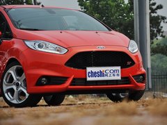 2013款 1.6T 手动 三门两厢版 ST