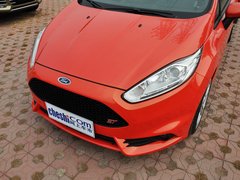 2013款 1.6T 手动 三门两厢版 ST