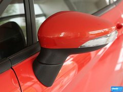 2013款 1.6T 手动 三门两厢版 ST